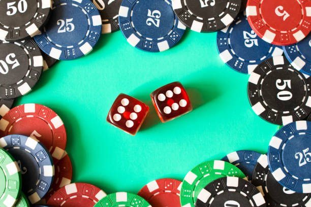 Antarmuka aplikasi kpktoto 88 menampilkan meja dealer langsung dan taruhan olahraga